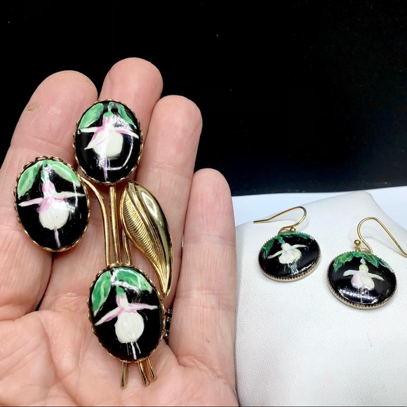 🌺Vintage Gold Porcelain Earrings & Brooch - Picture 5 of 13